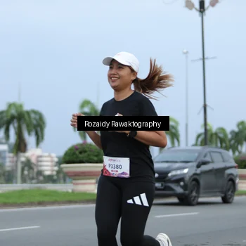 Runner Photo 8429173