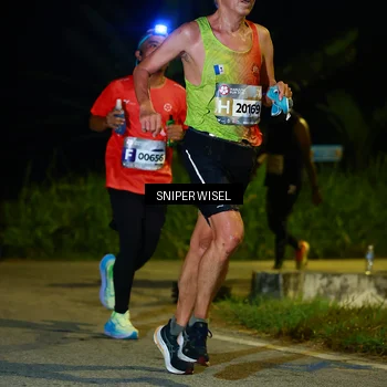 Runner Photo 8429175