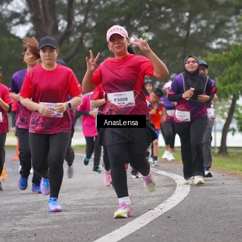 Runner Photo 8429177