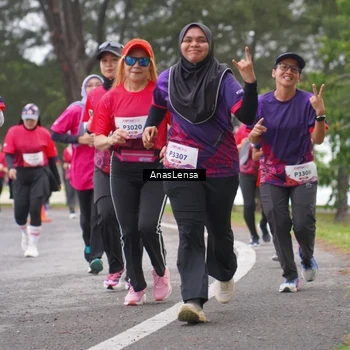 Runner Photo 8429441