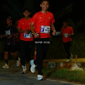 Runner Photo 8429474