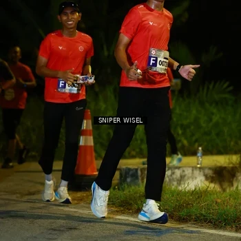 Runner Photo 8429476