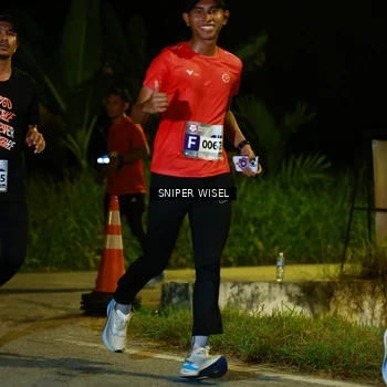 Runner Photo 8429485