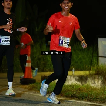 Runner Photo 8429493