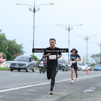 Runner Photo 8429513