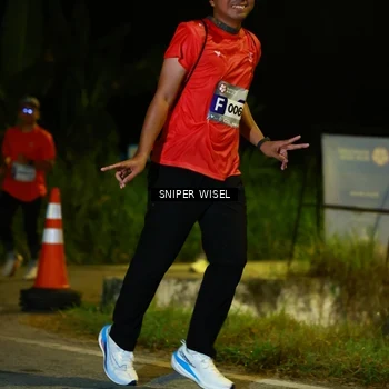 Runner Photo 8429522