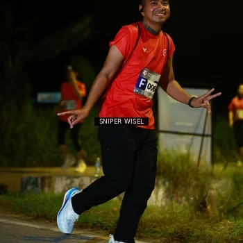 Runner Photo 8429535
