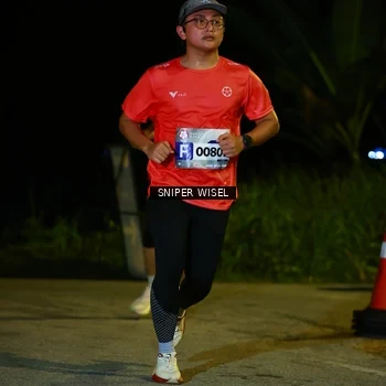 Runner Photo 8429537