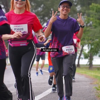 Runner Photo 8429541