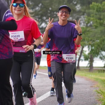 Runner Photo 8429542