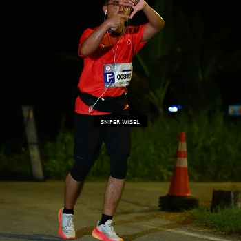 Runner Photo 8429576