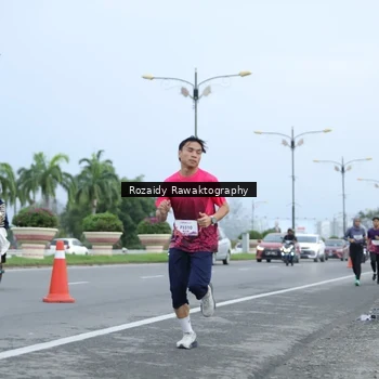 Runner Photo 8429637