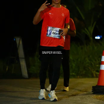 Runner Photo 8429683