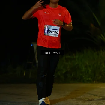 Runner Photo 8429696