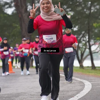 Runner Photo 8429732