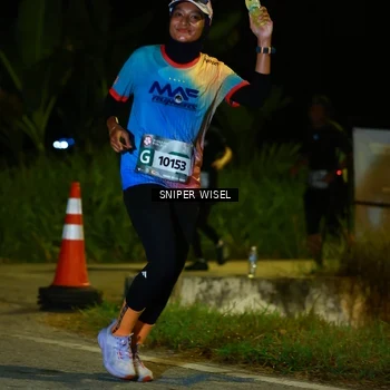 Runner Photo 8429743