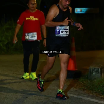 Runner Photo 8429768