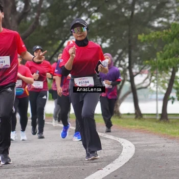 Runner Photo 8429812