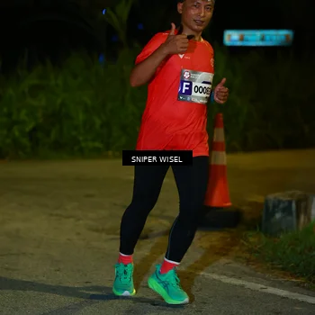 Runner Photo 8429874
