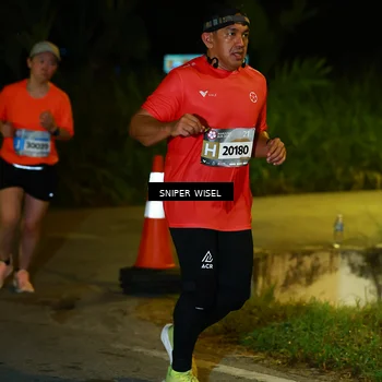Runner Photo 8430002