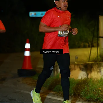Runner Photo 8430005