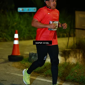 Runner Photo 8430011