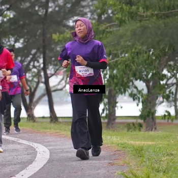Runner Photo 8430017