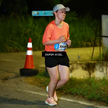 Runner Photo 8430021