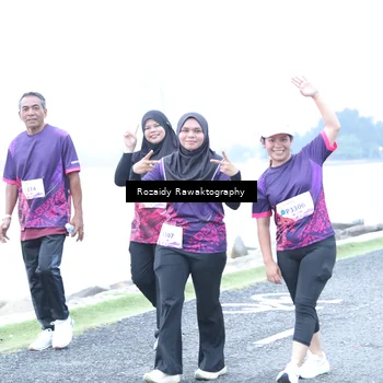 Runner Photo 8430024