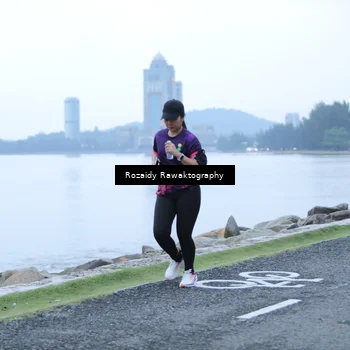 Runner Photo 8430044