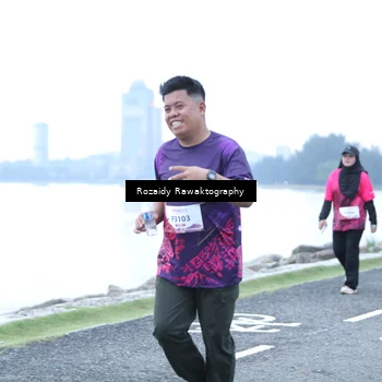 Runner Photo 8430054