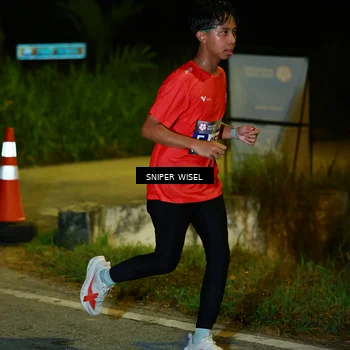 Runner Photo 8430055