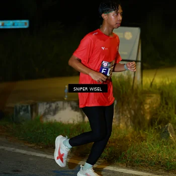Runner Photo 8430056