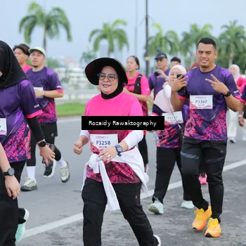 Runner Photo 8430071
