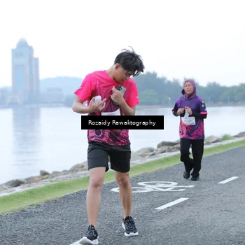 Runner Photo 8430077