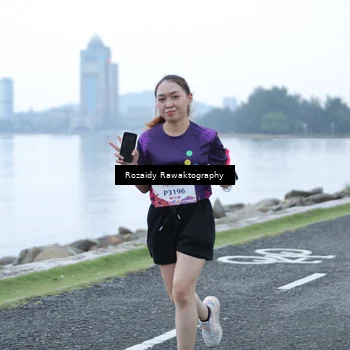 Runner Photo 8430087