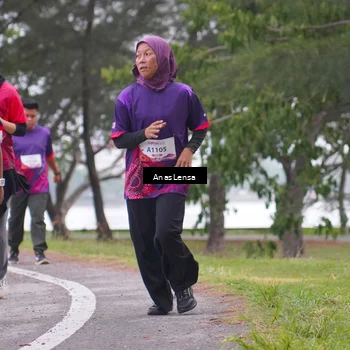 Runner Photo 8430100