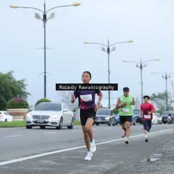 Runner Photo 8430124