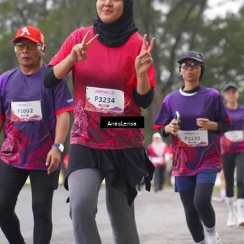 Runner Photo 8430199