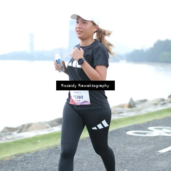 Runner Photo 8430201