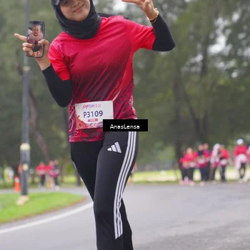 Runner Photo 8430204
