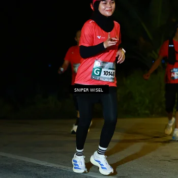 Runner Photo 8430208