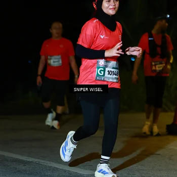 Runner Photo 8430209