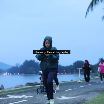 Runner Photo 8430224