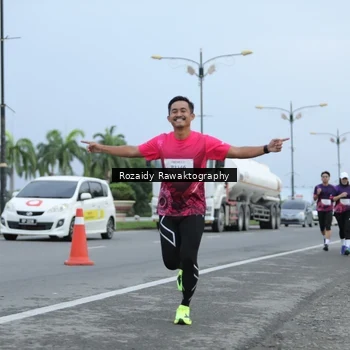 Runner Photo 8430238