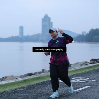 Runner Photo 8430287
