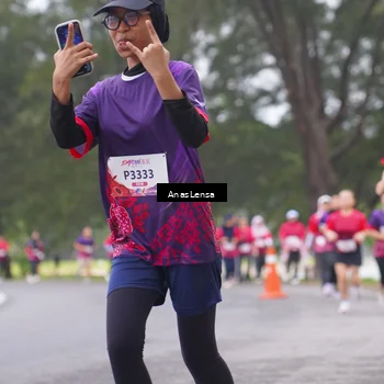 Runner Photo 8430293