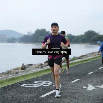 Runner Photo 8430298
