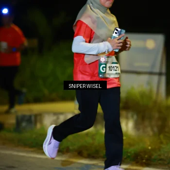 Runner Photo 8430305