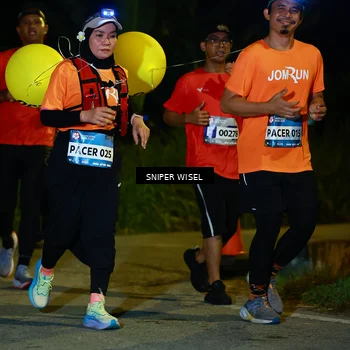 Runner Photo 8430367